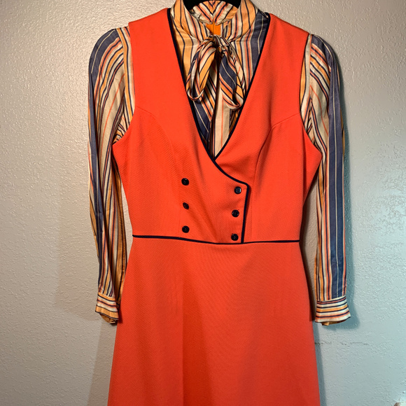 Amazing Vintage Suit-Dress - Picture 1 of 8